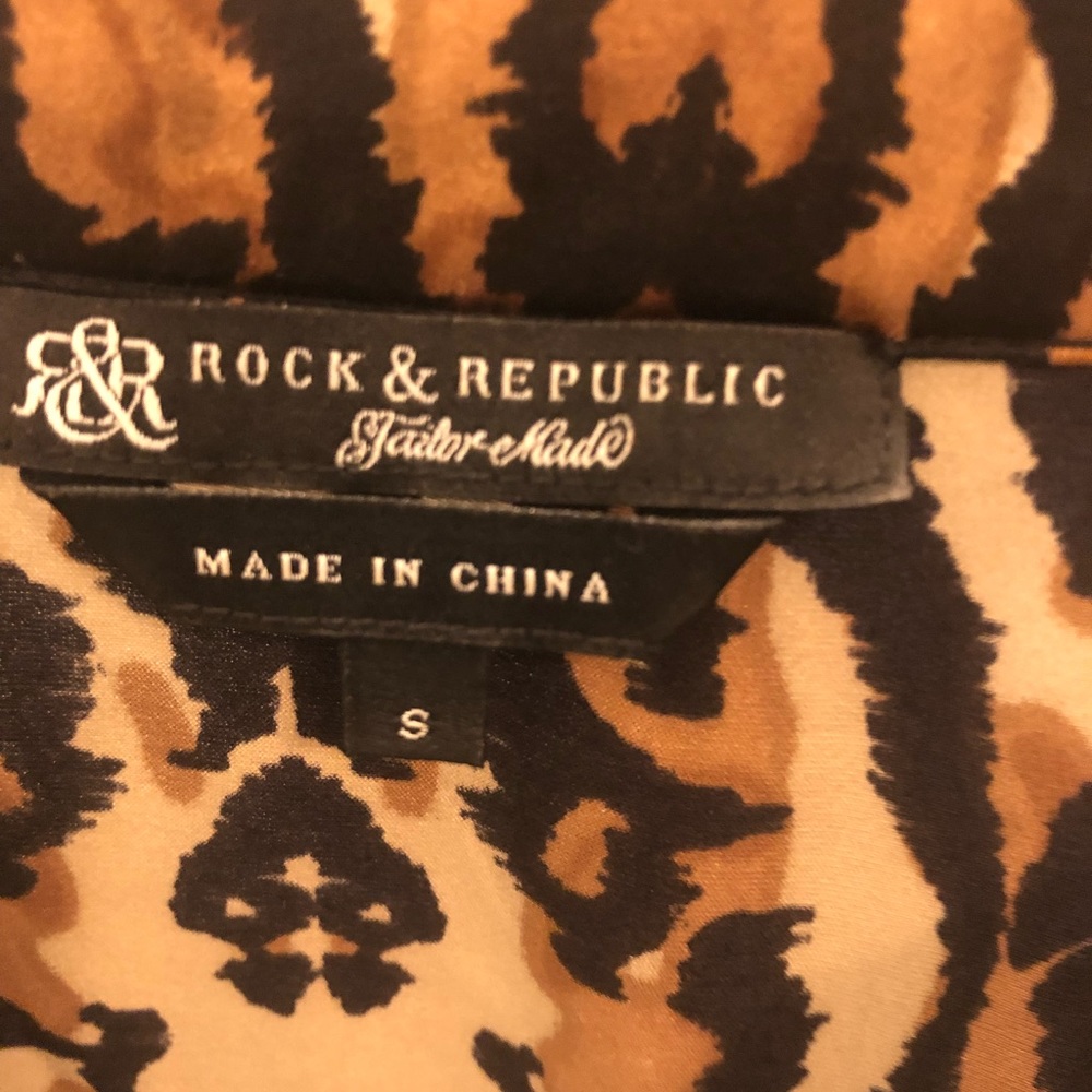 Silk leopard print sleeveless top